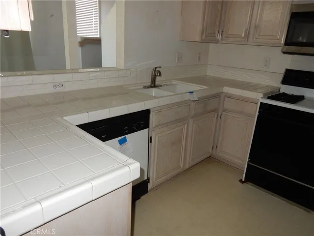 $525,000 | 2265 Indigo Hills Drive, Unit 6, Corona, CA 92879