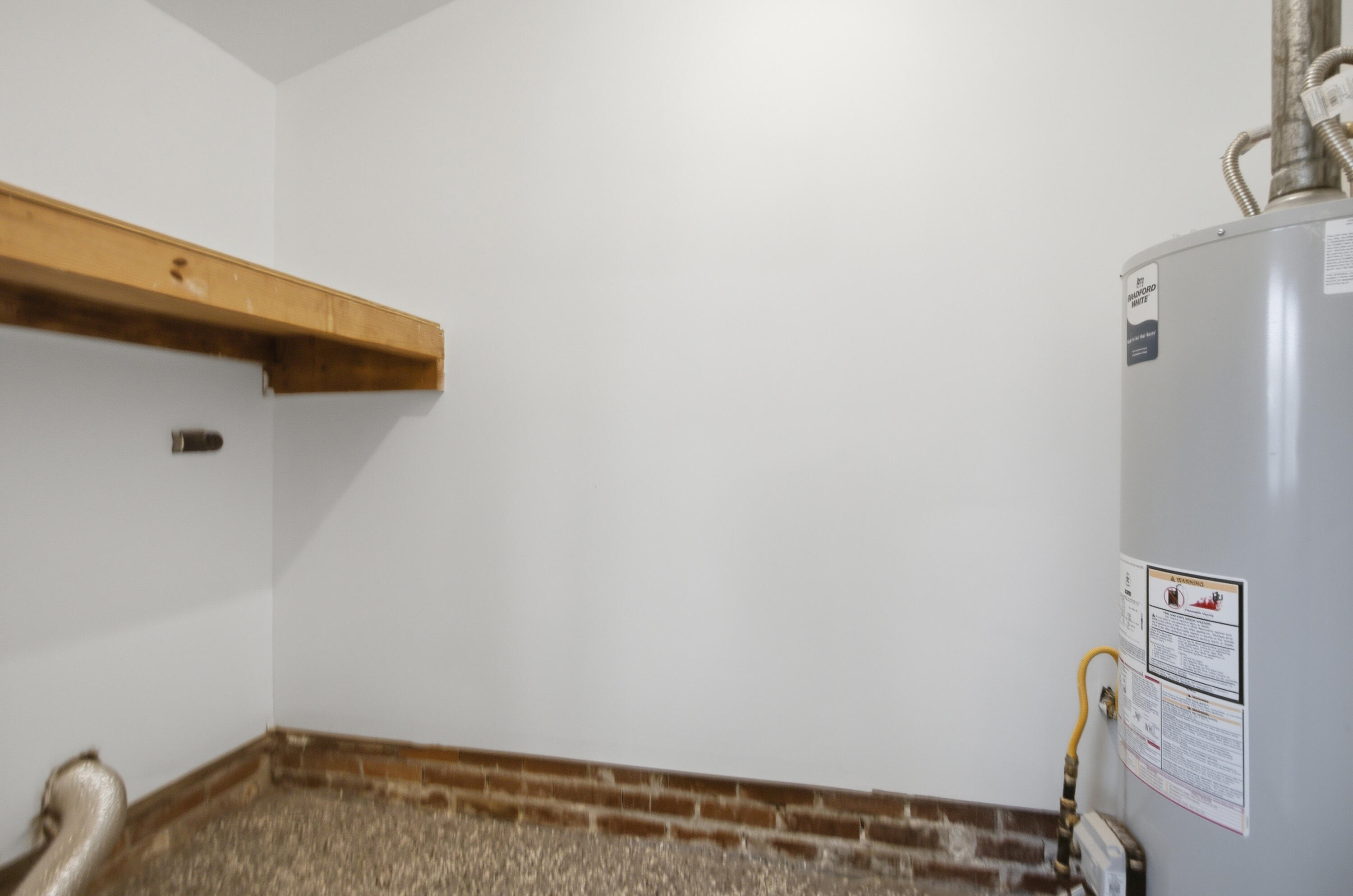 1144 Wyndham Road Charleston, SC 29412 - Photo 21 of 45 Laundry Room