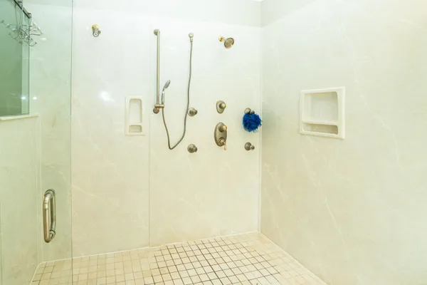 $885,500 | 413 Glocher Court, Moore, SC 29369