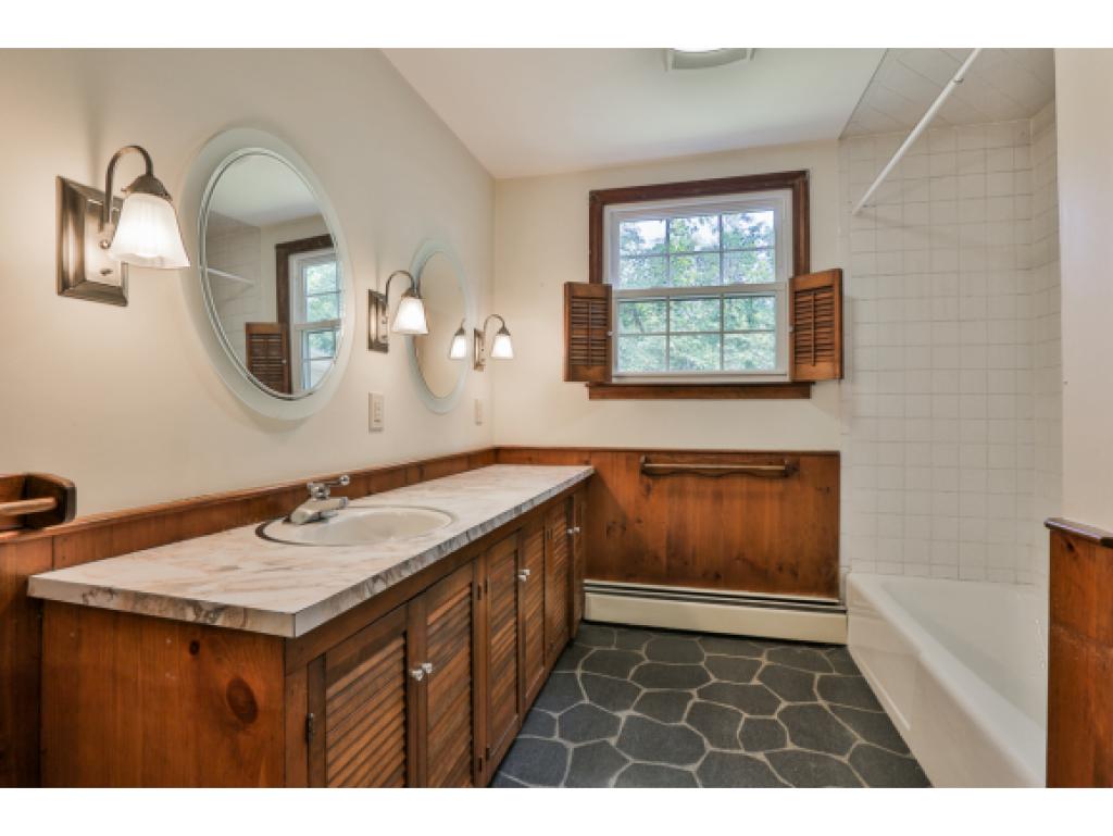5 Stonehaven Road Nashua, NH 03062 - Photo 21 of 31