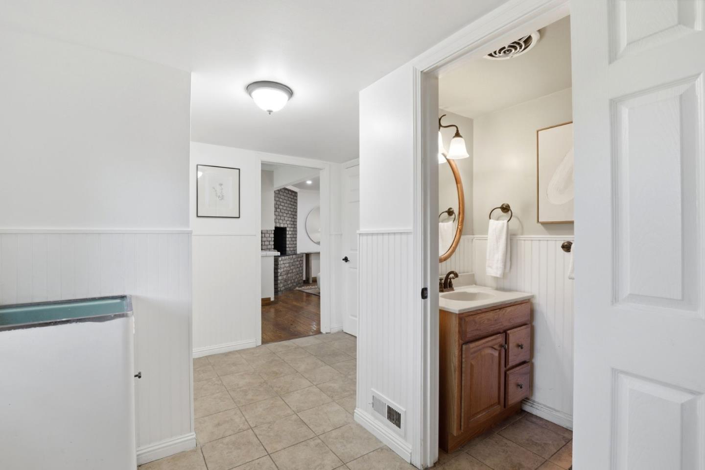 425 Summit Spring Road Woodside, CA 94062 - Photo 19 of 42 a view of walk in closet
