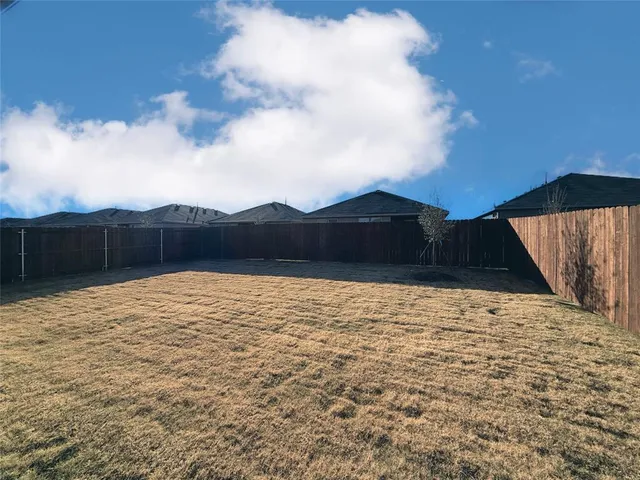 $2,350 | 8437 Hollymead Lane, Fort Worth, TX 76131