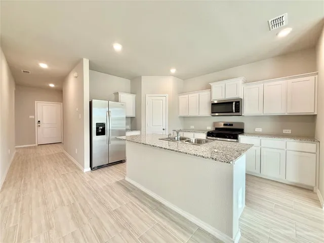 $2,350 | 8437 Hollymead Lane, Fort Worth, TX 76131