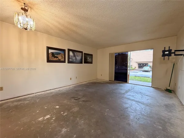 $220,000 | 17000 Northwest 67th Avenue, Unit 115, Hialeah, FL 33015