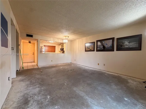 $220,000 | 17000 Northwest 67th Avenue, Unit 115, Hialeah, FL 33015