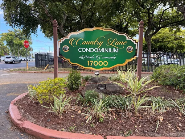 $220,000 | 17000 Northwest 67th Avenue, Unit 115, Hialeah, FL 33015