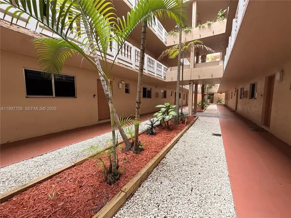 $220,000 | 17000 Northwest 67th Avenue, Unit 115, Hialeah, FL 33015