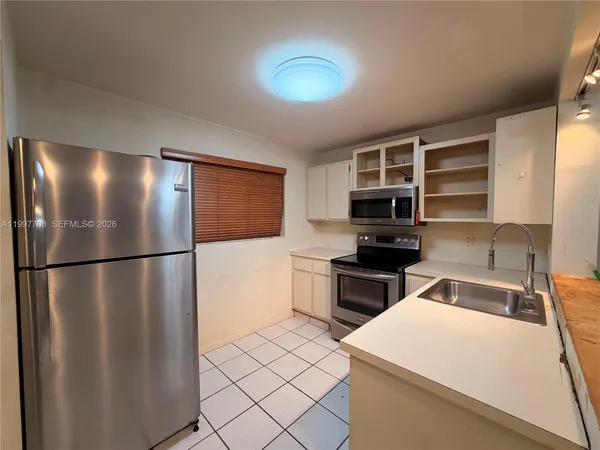 $220,000 | 17000 Northwest 67th Avenue, Unit 115, Hialeah, FL 33015