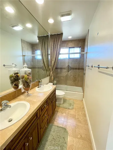 $8,900 | 1764 2nd Street, Manhattan Beach, CA 90266