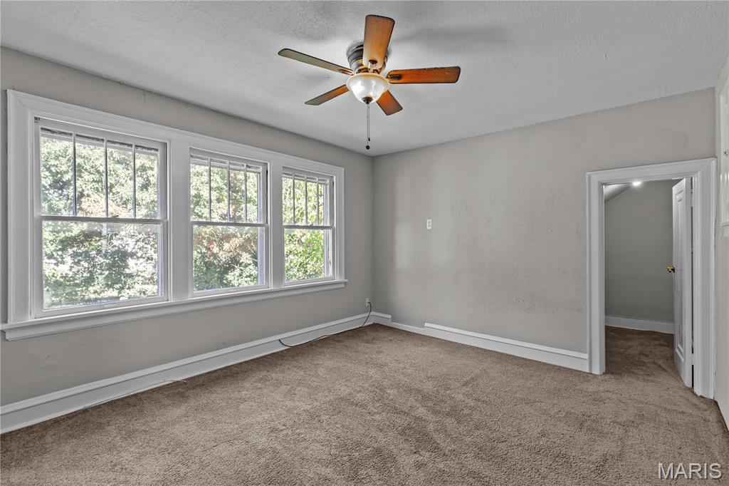 215 Carson Road Ferguson, MO 63135 - Photo 16 of 23