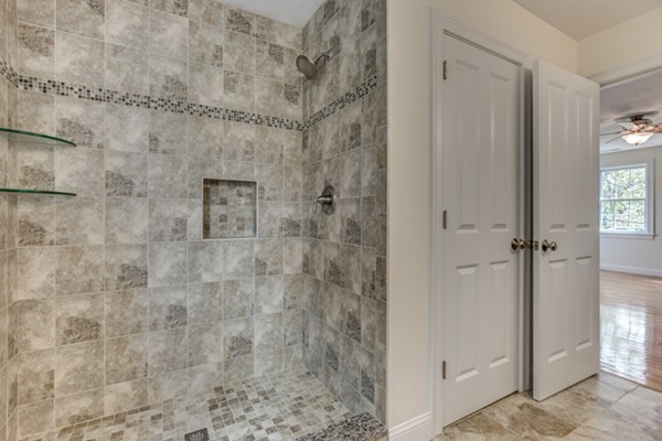 23 Mohawk Road Burlington, MA 01803 - Photo 22 of 30 Gallery Image 22