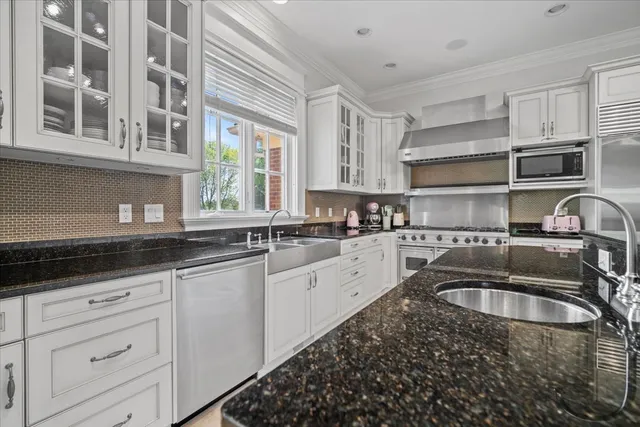 $1,370,000 | 1 Worthington Court, Bloomington, IL 61704