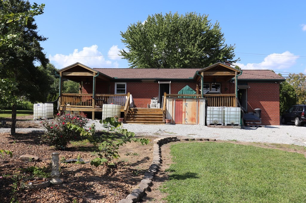 40 Cherry Branch Road Crossville, TN 38571 - Photo 2 of 7 Gallery Image 2