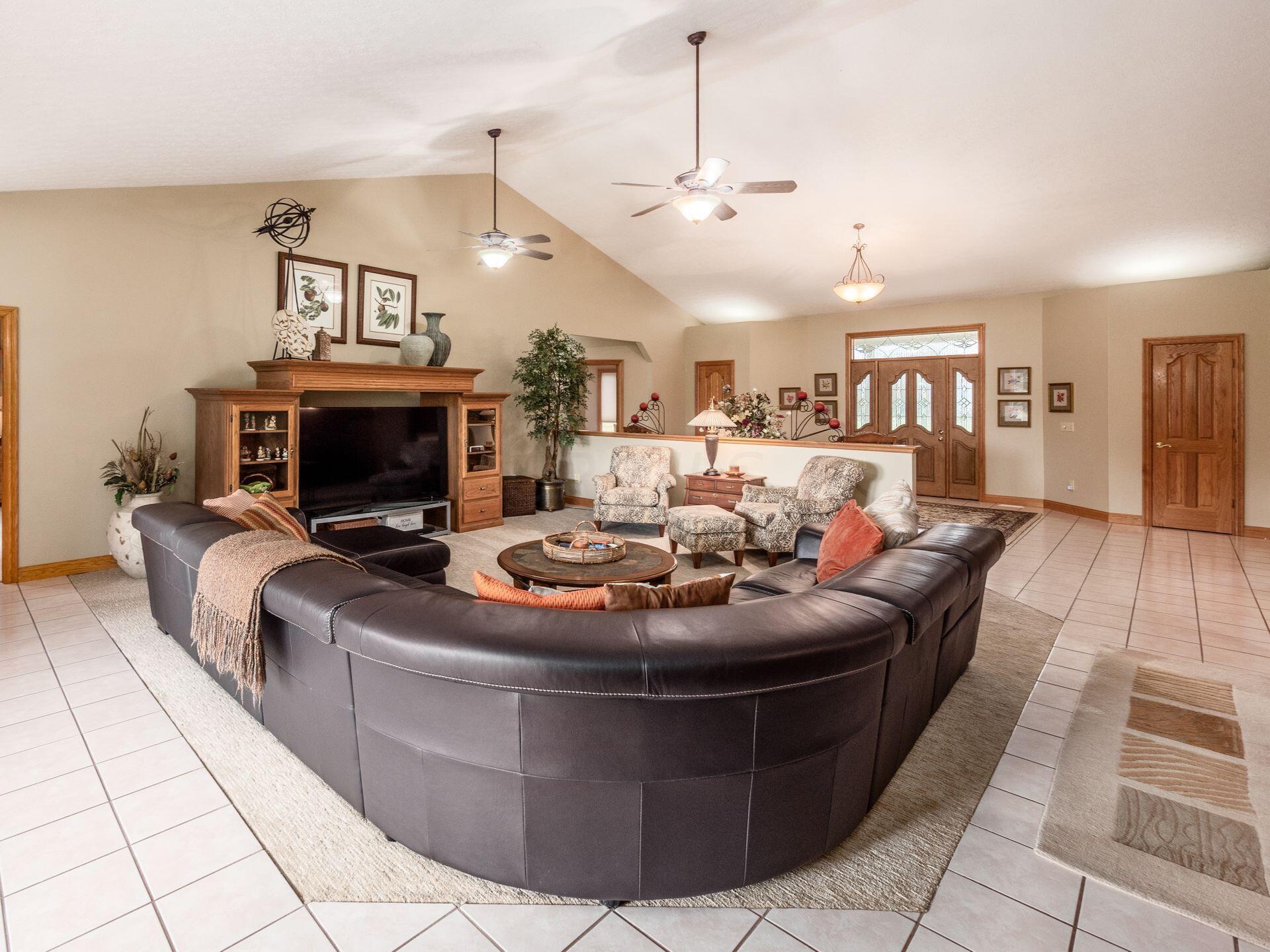 13570 Toll Gate Road Pickerington, OH 43147 - Photo 12 of 80 016_433_A 13570 Toll Gate 019
