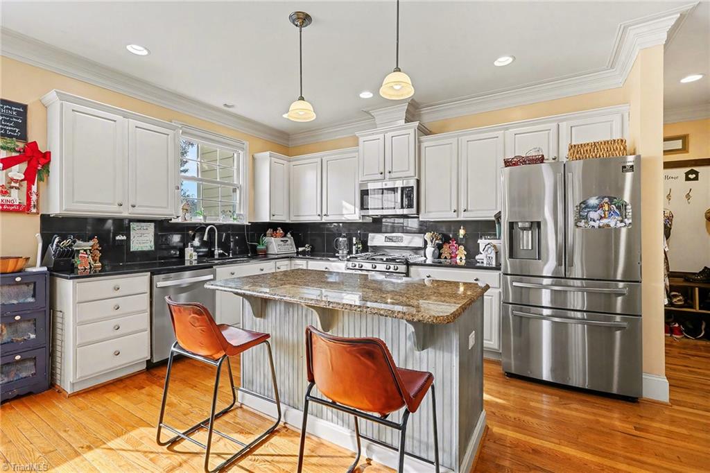 317 Single Tree Circle Haw River, NC 27258 - Photo 11 of 32