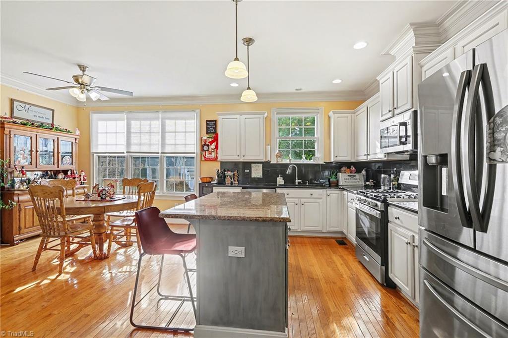 317 Single Tree Circle Haw River, NC 27258 - Photo 12 of 32