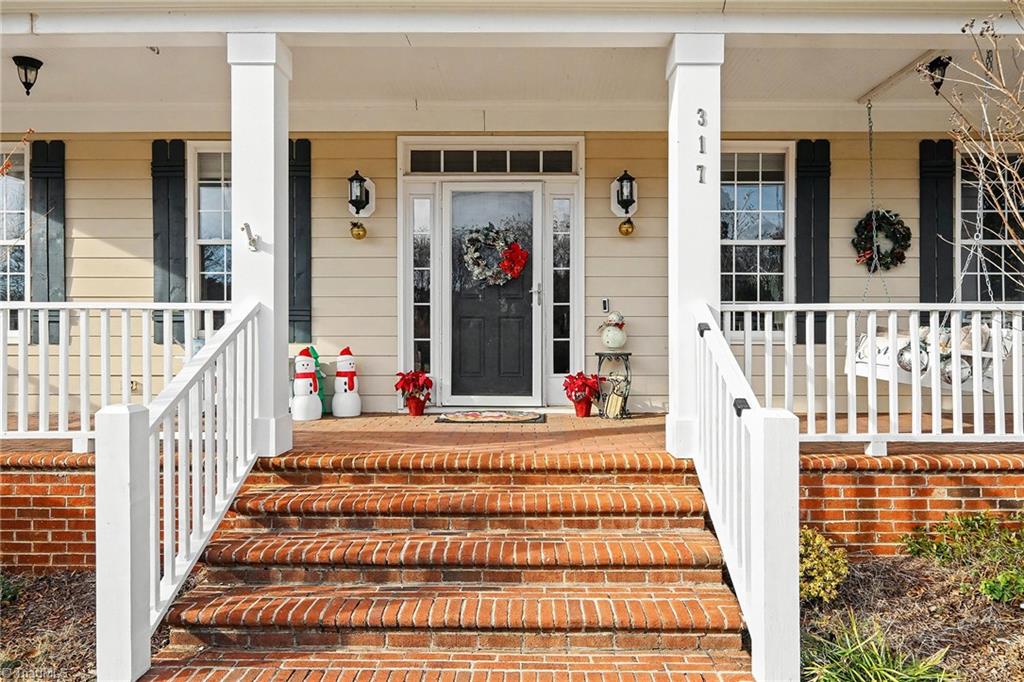 317 Single Tree Circle Haw River, NC 27258 - Photo 3 of 32