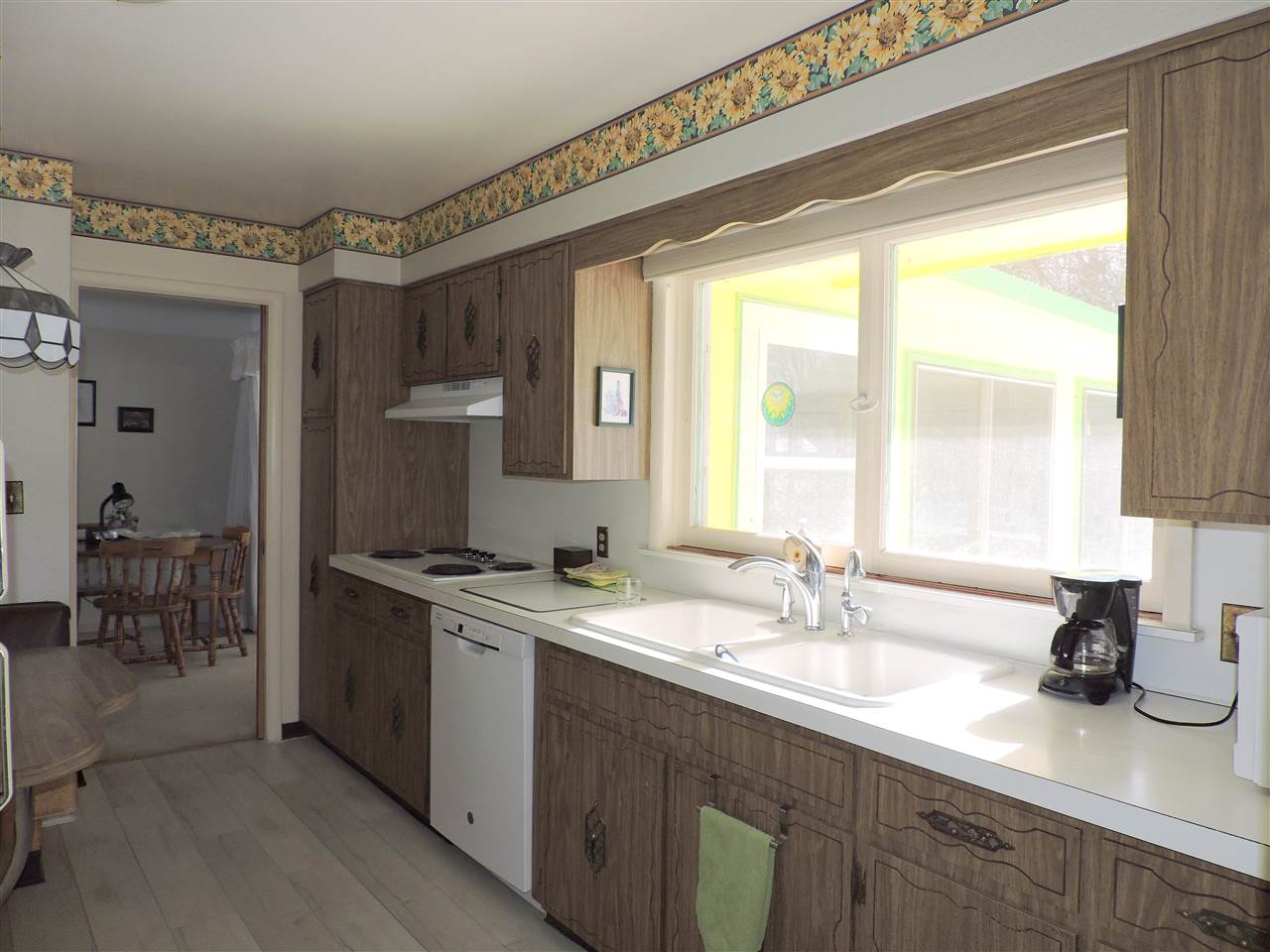 1676 East Cody Estey Road Pinconning, MI 48650 - Photo 5 of 31 Gallery Image 5