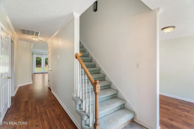 $359,900 | 708 Rose Garden Way, Knoxville, TN 37919