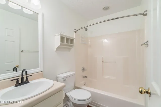 $359,900 | 708 Rose Garden Way, Knoxville, TN 37919