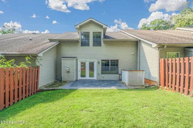 $359,900 | 708 Rose Garden Way, Knoxville, TN 37919