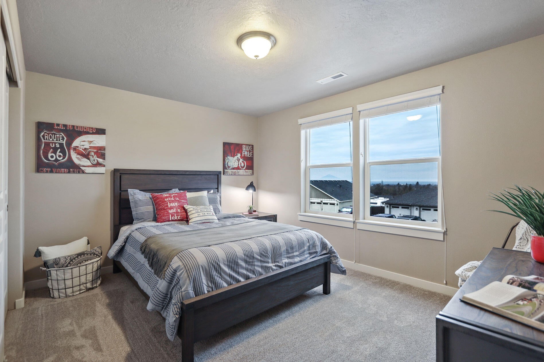 650 North Reed Street Sisters, OR 97759 - Photo 12 of 19 Talent - Bedroom