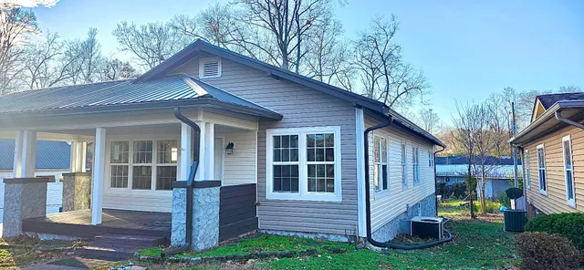 $249,900 | 1322 Pennsylvania Avenue, Etowah, TN 37331