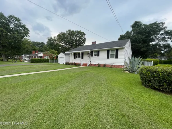 $163,900 | 707 Cameron Drive, Kinston, NC 28501