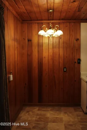 $163,900 | 707 Cameron Drive, Kinston, NC 28501