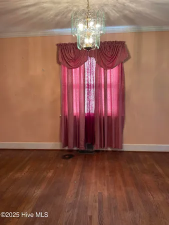 $163,900 | 707 Cameron Drive, Kinston, NC 28501