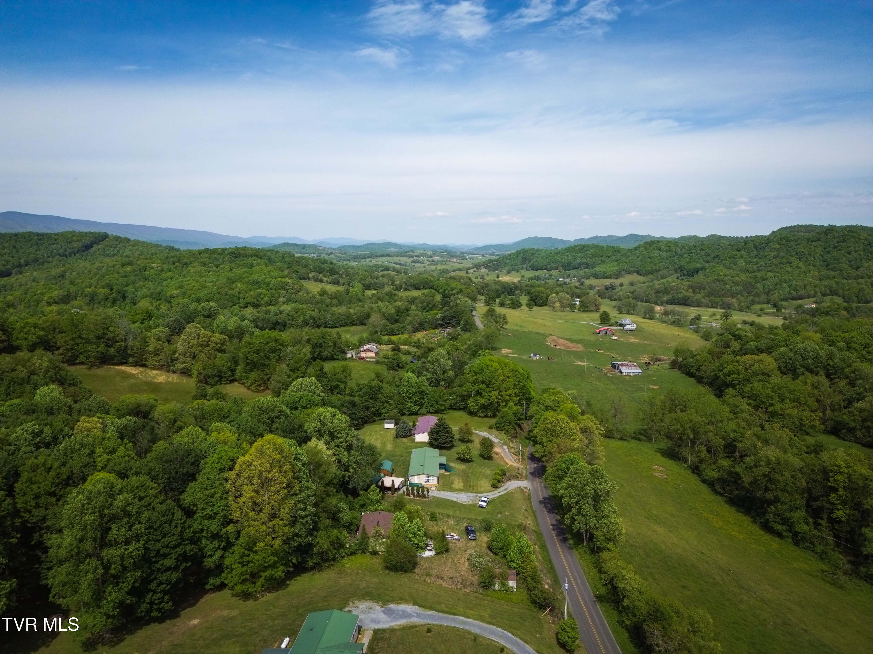 30221 Old Saltworks Road Meadowview, VA 24361 - Photo 45 of 45 Messenger_creation_AA6673DC-705E-49F5-AE