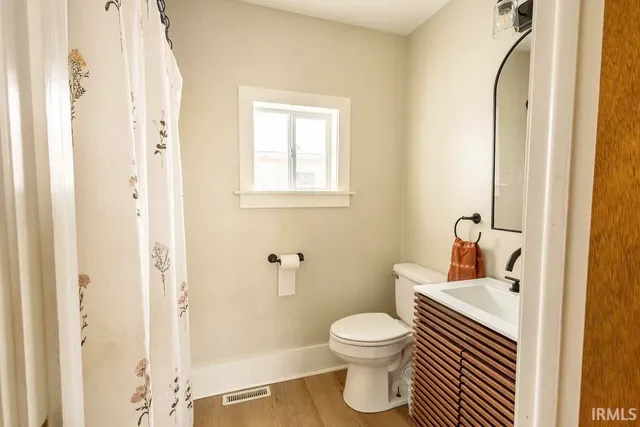 $254,900 | 210 North State Street, Mishawaka, IN 46544