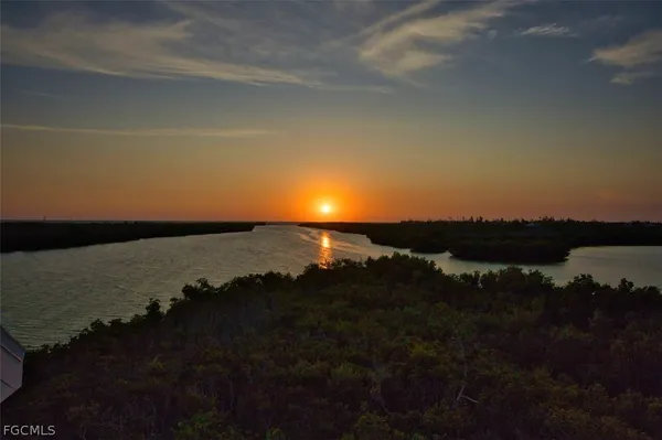 $1,765,000 | 5438 Shearwater Drive, Sanibel, FL 33957