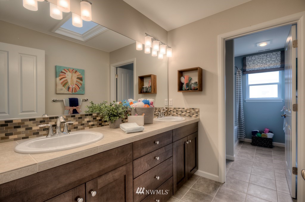 21407 35th Avenue Southeast, Unit 1 Bothell, WA 98021 - Photo 14 of 25