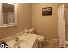 490 Sand Valley Road, Unit 1 Jonesborough, TN 37659 - Photo 11 of 18 Hall Bath