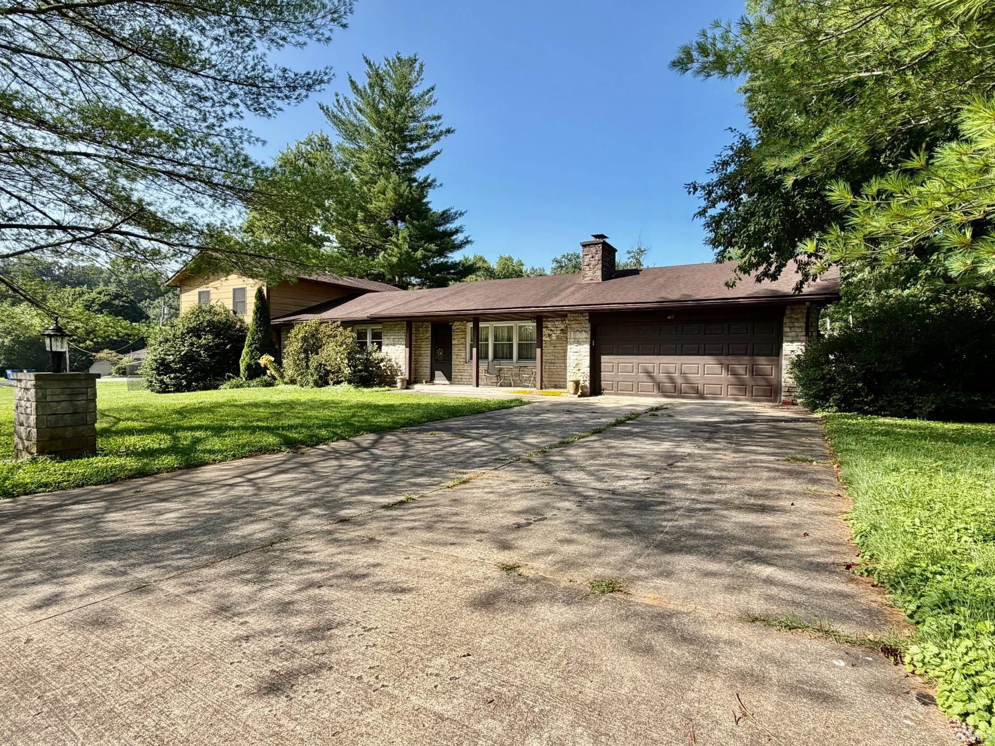 417 Sycamore Drive Bedford, IN 47421 - Photo 1 of 33