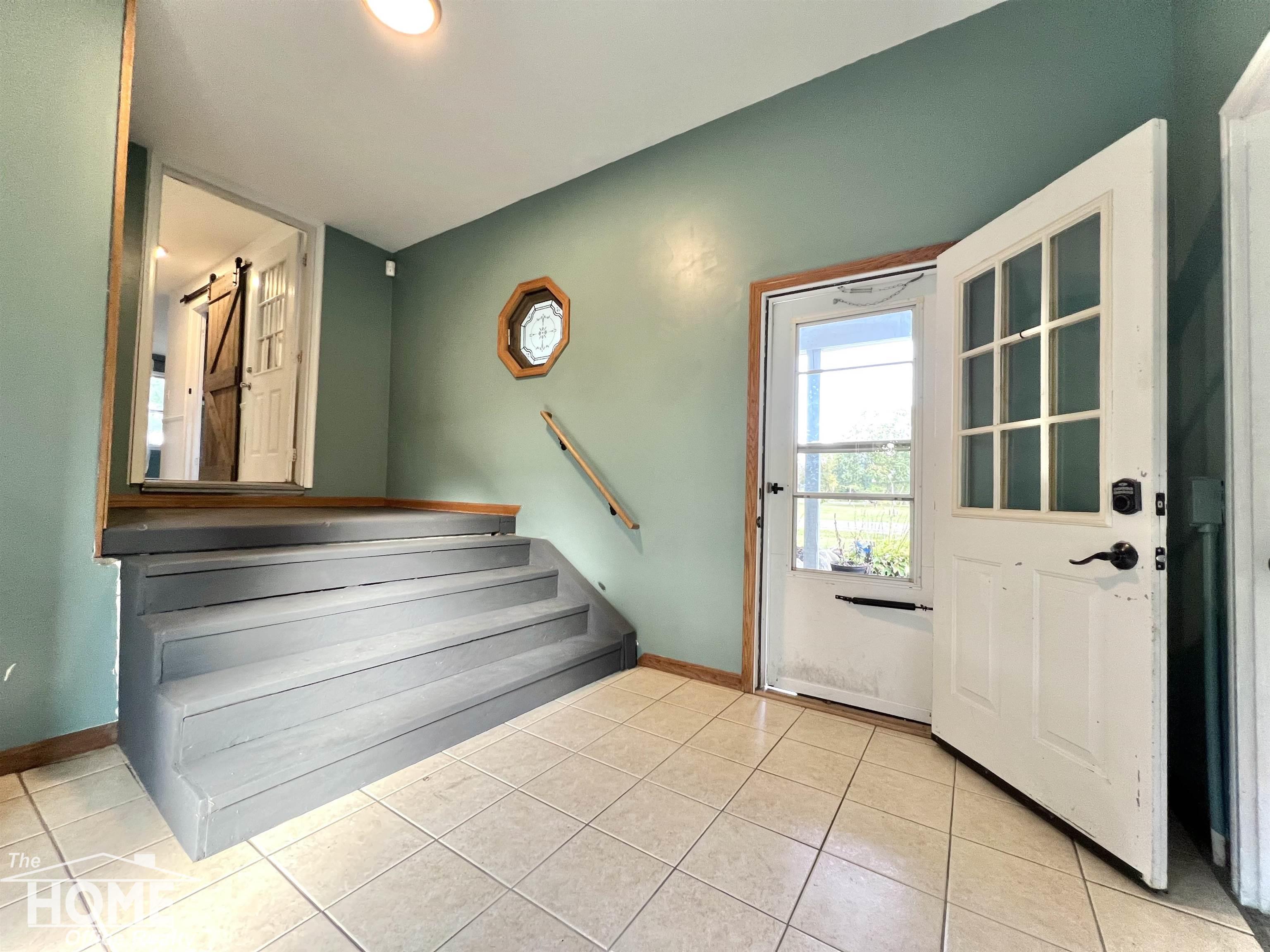 3999 North Chipman Road Owosso, MI 48867 - Photo 4 of 64 50193103-91158a92-cd25-4c71-90d2-0cda927cbbb4.JPG