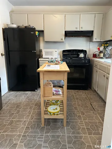 $278,000 | 15 Madison Street, Unit B7, Norwalk, CT 06854