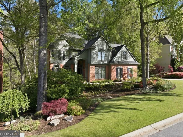 $849,900 | 1700 Chattahoochee Run Drive, Suwanee, GA 30024