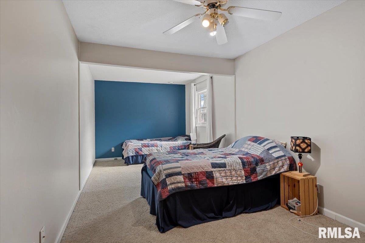 812 Roanoke Drive Springfield, IL 62702 - Photo 12 of 31