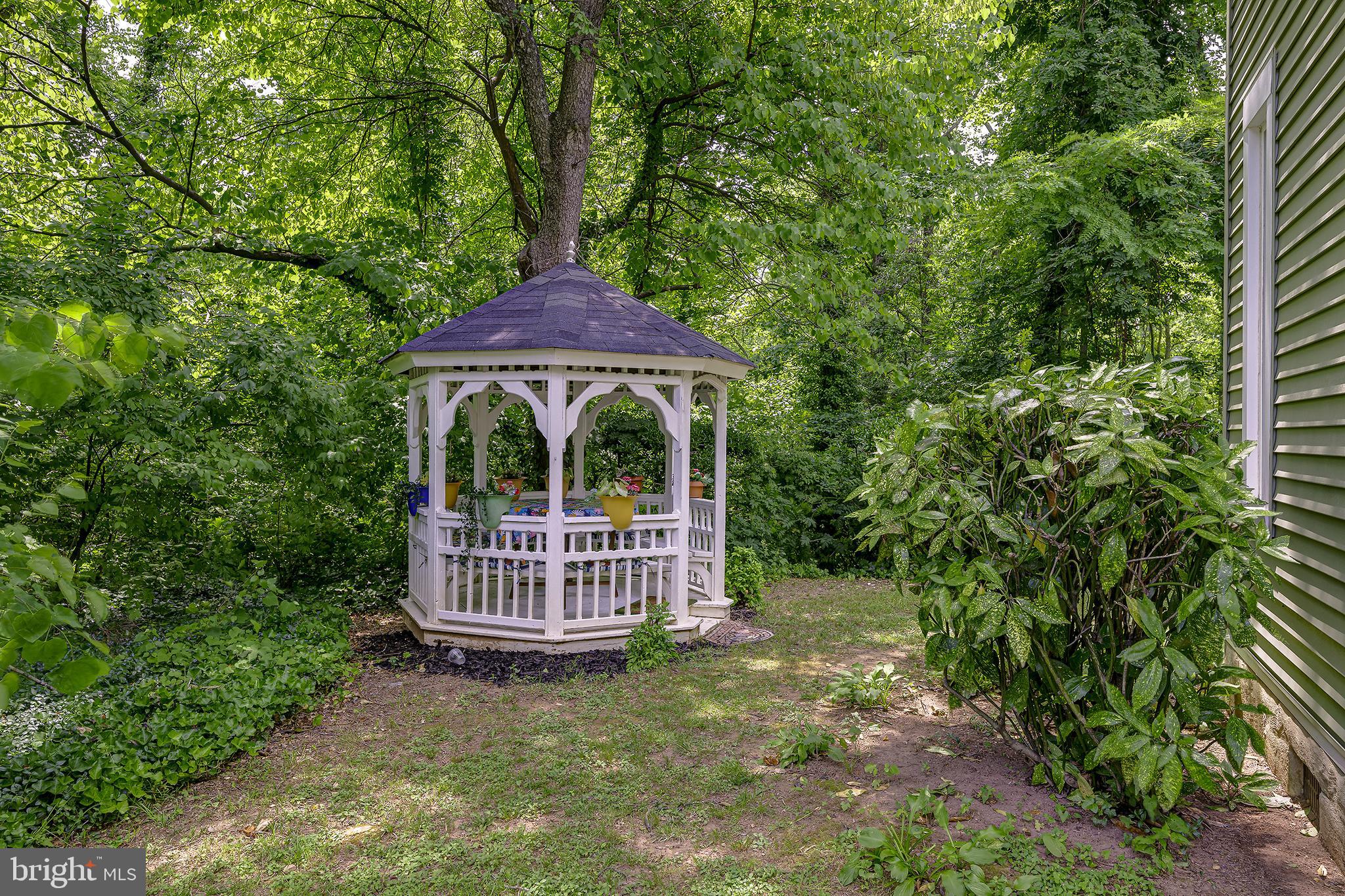 19 A Hillside Road Greenbelt, MD 20770 - Photo 6 of 37