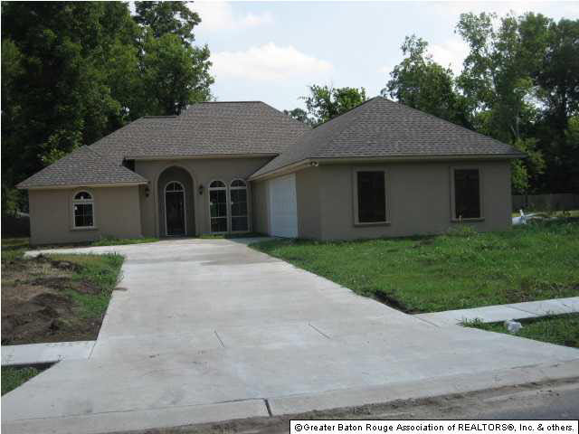 1262 Rue Riviere Drive Port Allen, LA 70767 - Photo 5 of 6 Gallery Image 5