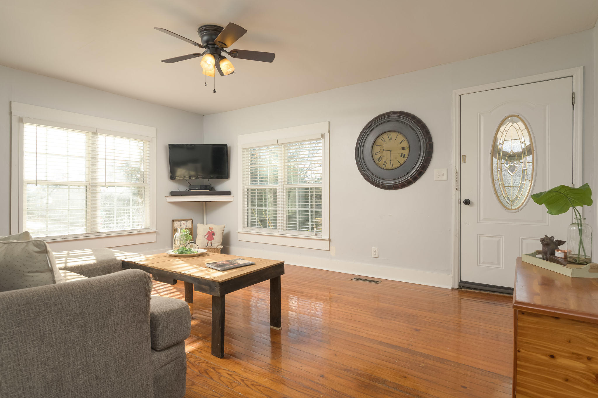 868 Moore Road, Unit 2 Charleston, TN 37310 - Photo 4 of 18 868-moore-rd-13