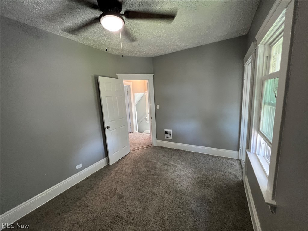 4492 Turney Road Cleveland, OH 44105 - Photo 26 of 35
