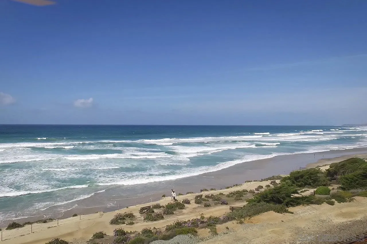 126 7th Street Del Mar, CA 92014 - Photo 2 of 37