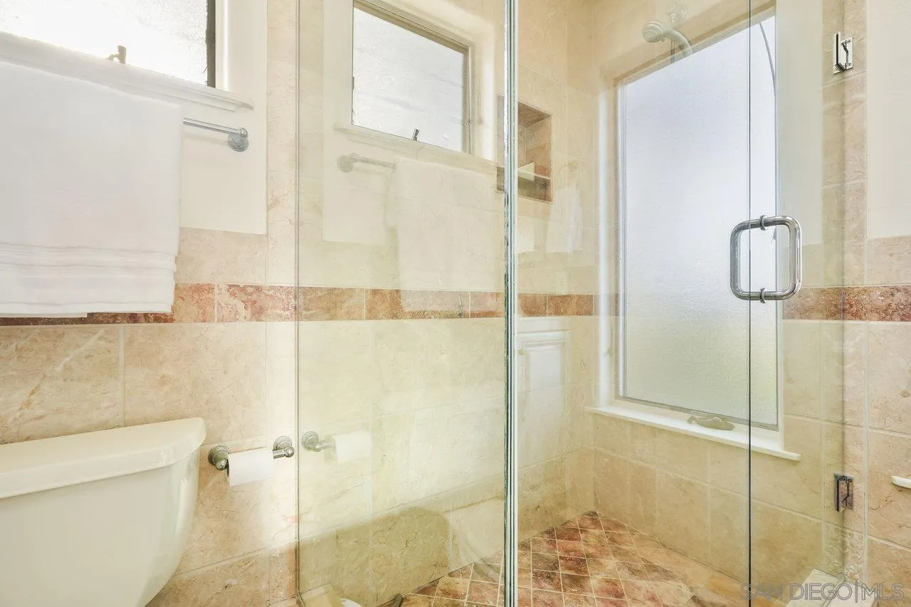 126 7th Street Del Mar, CA 92014 - Photo 21 of 37