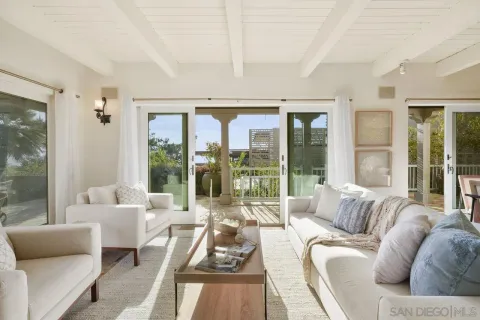 $4,300,000 | 126 7th Street, Del Mar, CA 92014