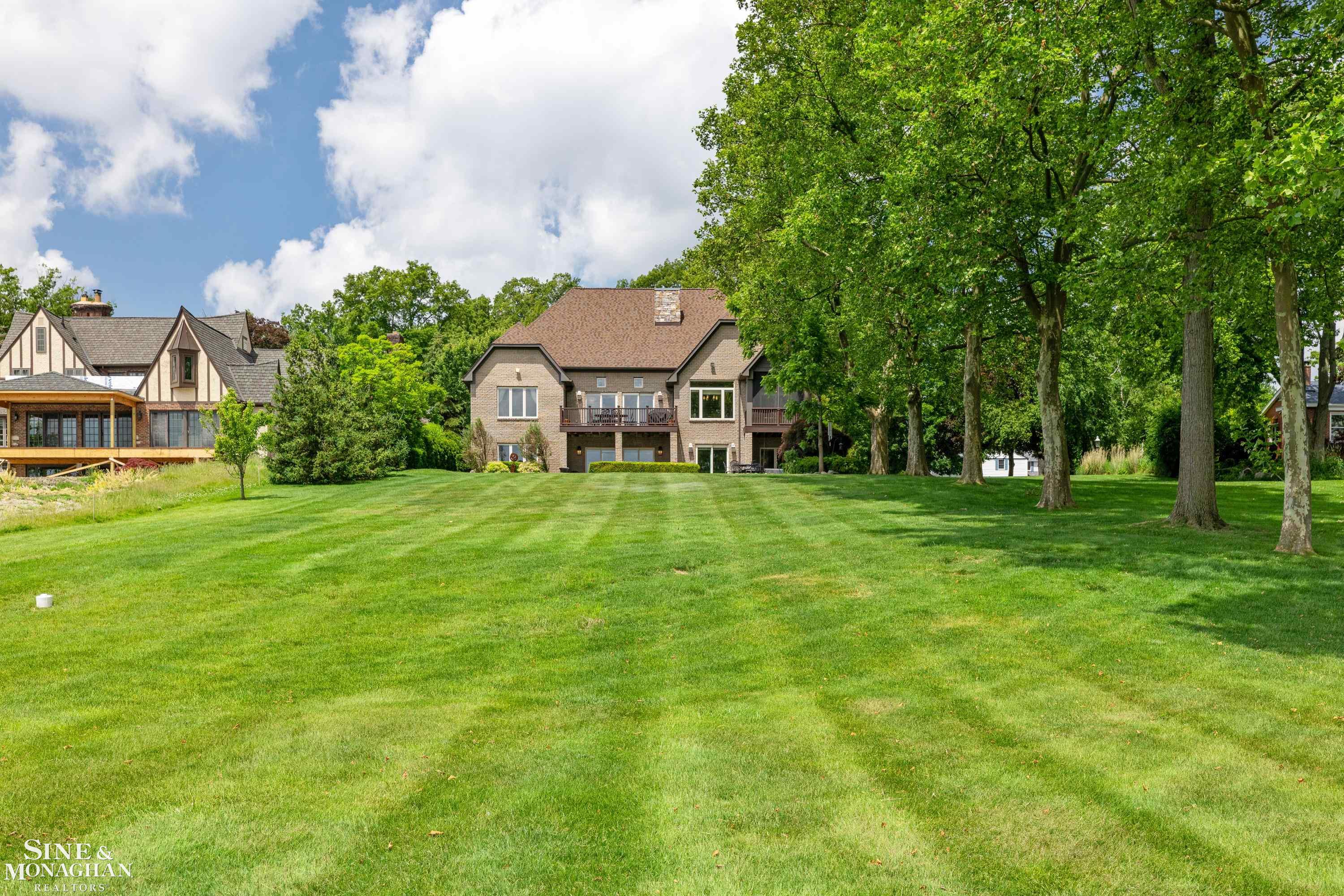 950 North Riverside Avenue St. Clair, MI 48079 - Photo 84 of 99 50179999-32bd373b-63ee-4d28-a82d-eaef4887c61b.JPG