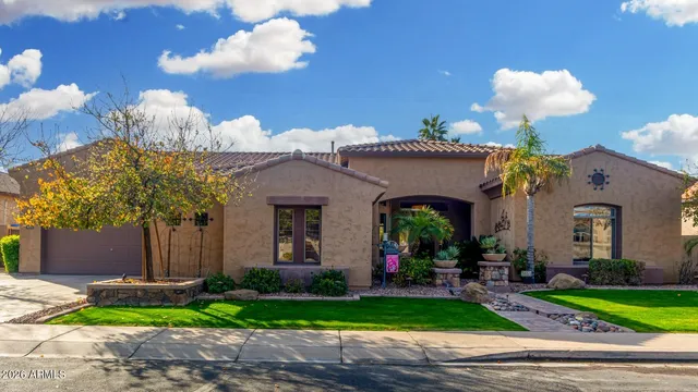 $1,075,000 | 3051 East Elmwood Place, Chandler, AZ 85249