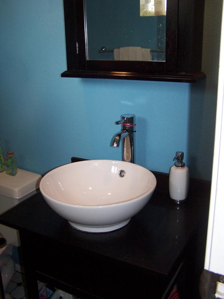 1725 West Griswold Road Phoenix, AZ 85021 - Photo 11 of 13 Master bath